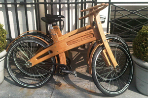 Houten fietsen bij Banks Mansion Amsterdam