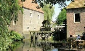 De Stenen Tafel in Borculo keert terug