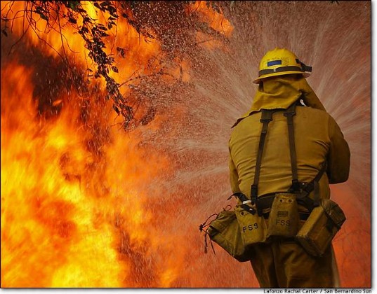 Ontploffing met explosief bij grand-café