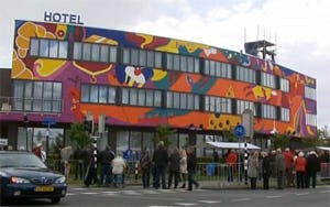 Wereldkunstprimeur voor Hotel Ten Cate in Emmen