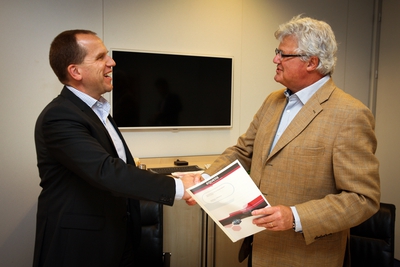 Betalen met de vinger bij Albron