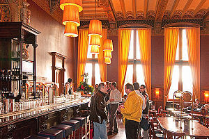 Horecaondernemer naar rechter om OV-chipkaart