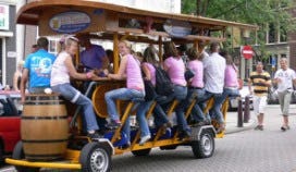 Amsterdam wil helemaal af van bierfiets