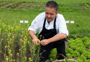 Karla Peijs opent teeltuin van De Kromme Watergang**