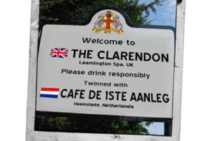Nederlands café werkt samen met Britse collega