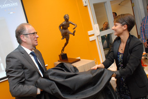 Vernieuwde 'ijsuniversiteit' gisteren geopend