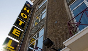 Hotel Haarhuis (Arnhem) wint rechtszaak over afsluiting