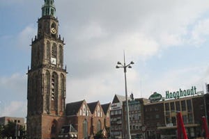 Vakbeurs en biertappen in Martinikerk Groningen