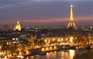 Parijs opnieuw populairste stedentrip