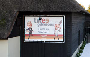 Politie schrijft 21 parkeerbonnen bij restaurant