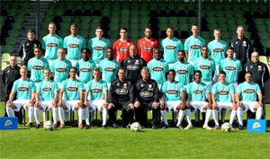 Profs FC Dordrecht runnen voor één dag restaurant