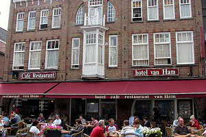 Honderd jaar oud hotel gered