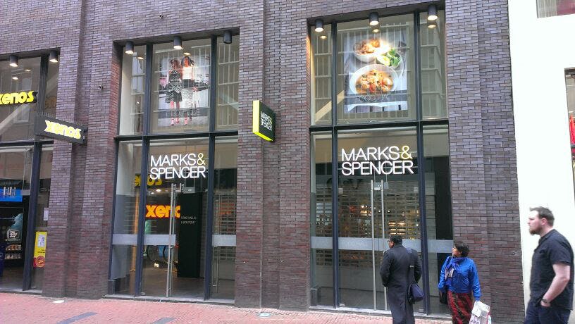 M&S met gemakswinkel terug in Nederland