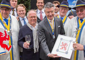 Aspergeprijs voor hotelier Camille Oostwegel