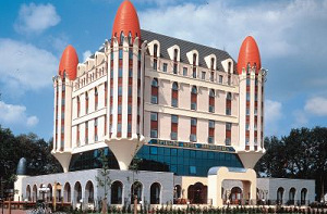 Horecabond daagt Efteling voor de rechter