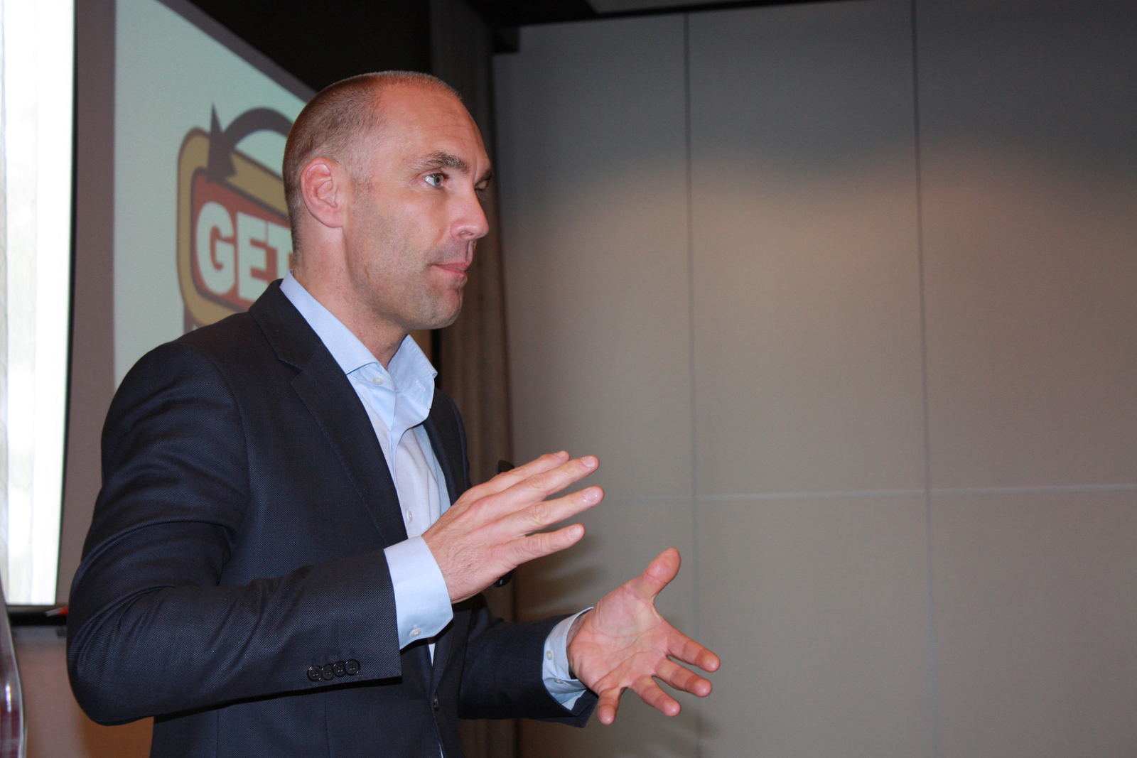 'Activeer je social army