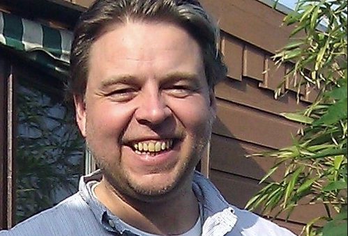 Meneer De Ridder maakt van ons een debielenclubje