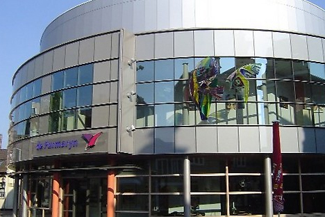 Nieuwe eigenaren grand-café de Purmaryn