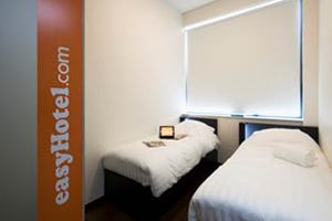 EasyHotel wil naar de beurs