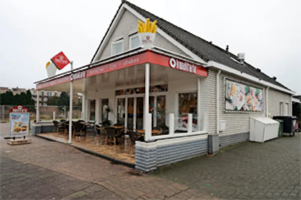 Nieuwe eigenaar top 100-cafetaria 't Middelpunt
