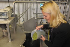 Sommelier en brouwer maken 'dinerbier