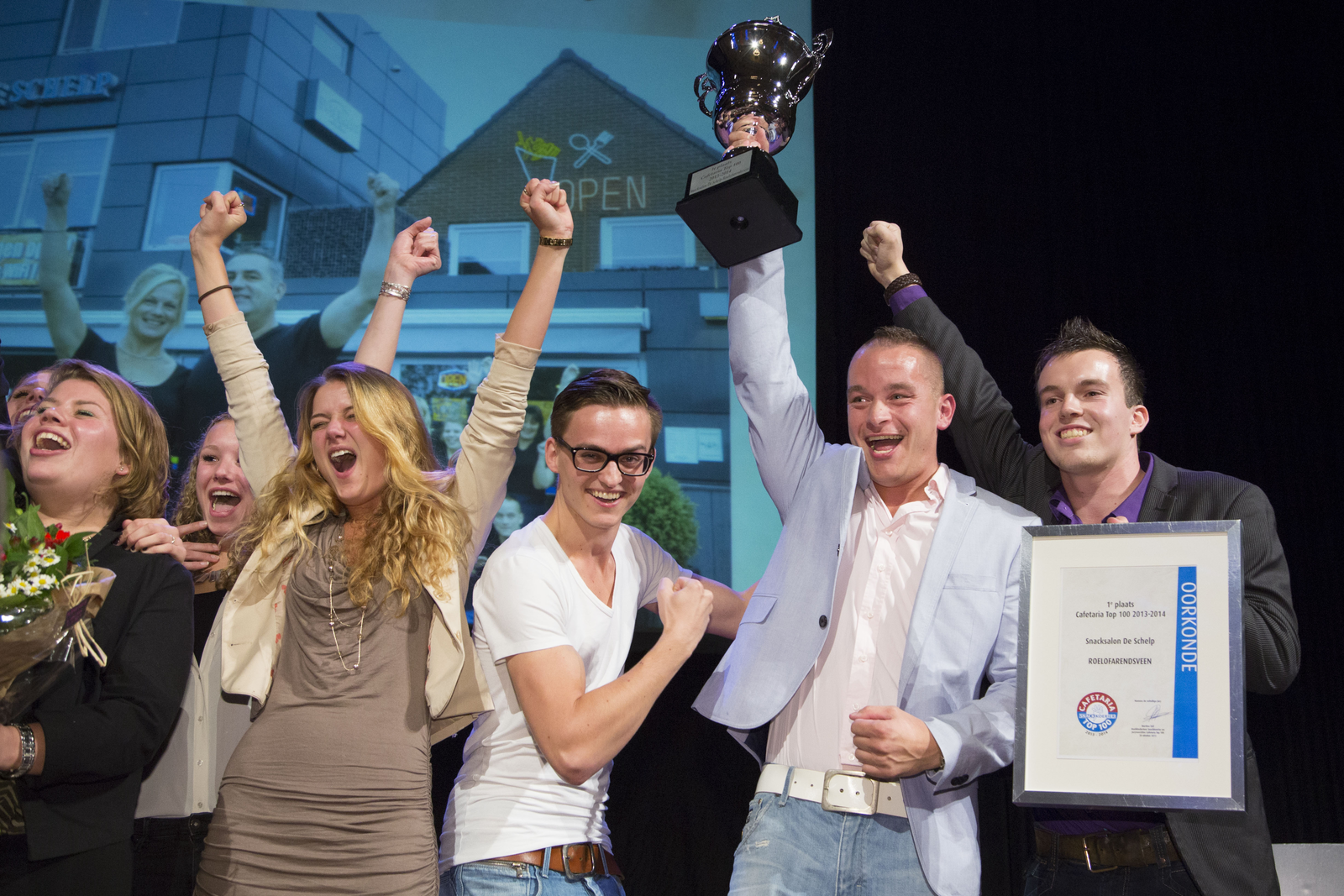 Snacksalon De Schelp: Toppositie hing in de lucht