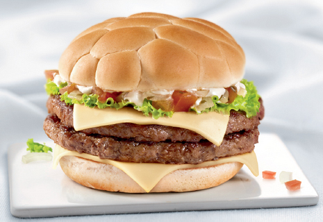 Landenburgers in Braziliaanse McDonald's