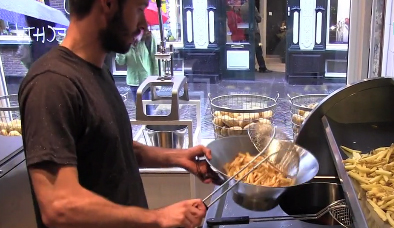Video Frietwinkel: eerste biologische frietzaak van Utrecht