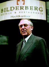 Bilderbergtopman Smits neemt ontslag