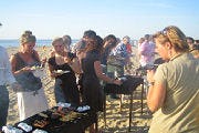 BeachBrancheBarbecue: warm, druk, gezellig en vooral warm
