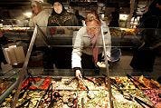 Bijenkorf roept hulp in van La Place