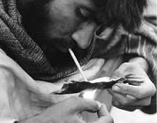 Rovende junks verjagen restaurant