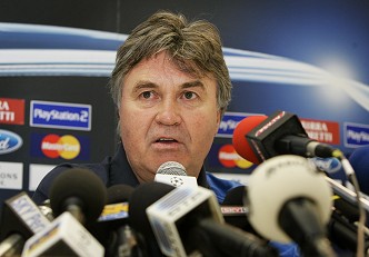 Coach Hiddink verrast door Hiddink Continental
