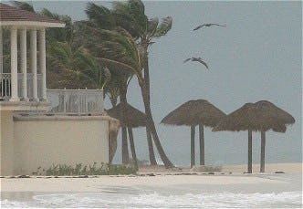 Hotelschade door krachtige orkaan valt mee