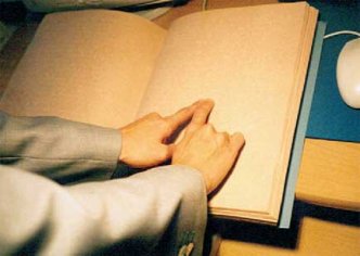 'Restaurants moeten braille-menukaart aanbieden