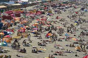 Standtoerisme in gevaar door tekort strandwachten