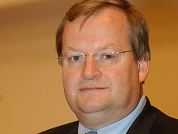 Alcazar legt Hilbrand Nawijn vast