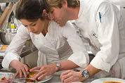 Hollywood duikt in leven chef-kok in No Reservations