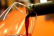'Ook artikelen over alcohol moeten waarschuwen