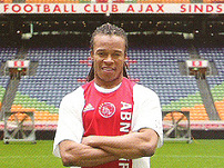 Voetballer Davids wordt horecaman