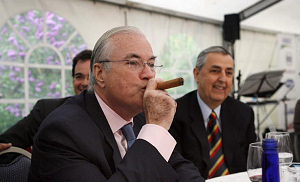 'Maak buiten rookplek aan achterkant gebouw