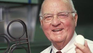 Bedenker Egg McMuffin overleden