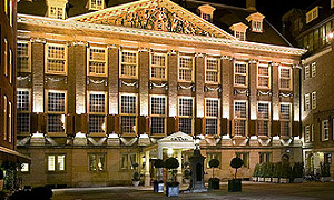 Amsterdams tophotel The Grand verkocht