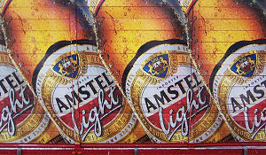 Amstel deelt fietsen uit in New York