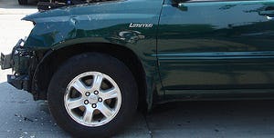 Auto ramt terras cafetaria