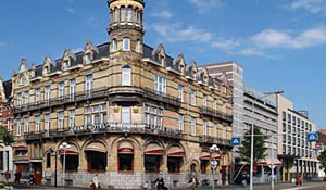 Leiding De l'Empereur voor de rechter