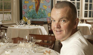 Martin Kruithof kookt voor daklozen