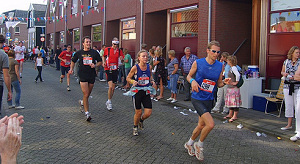 McCain loopt voor KiKa