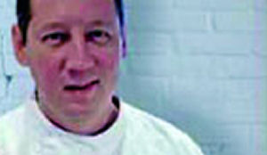 Topkok schrijft kookboek voor expats