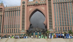 Brand brengt opening hotel in gevaar